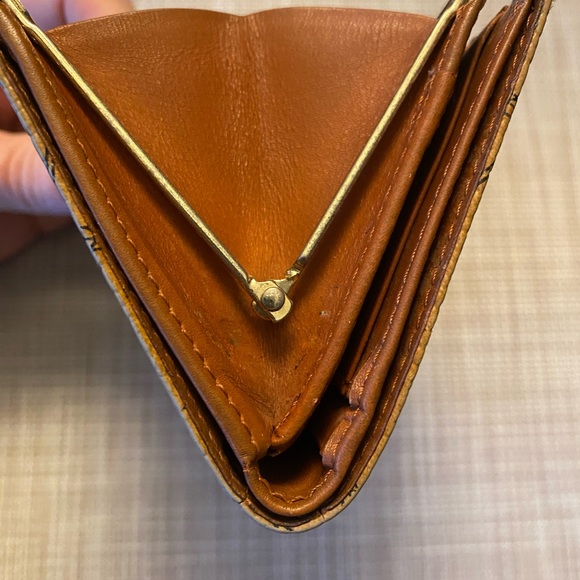 Authentic Rare MCM Kisslock Wallet - Picture 9 of 14